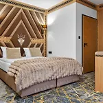 Gasthof Grand Regle Resort&spa Poronin