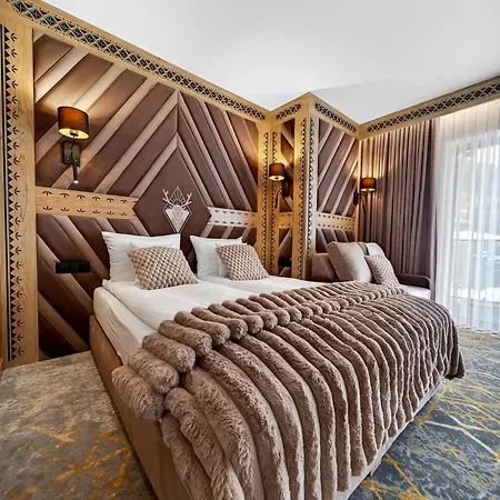 Grand Regle & Poronin